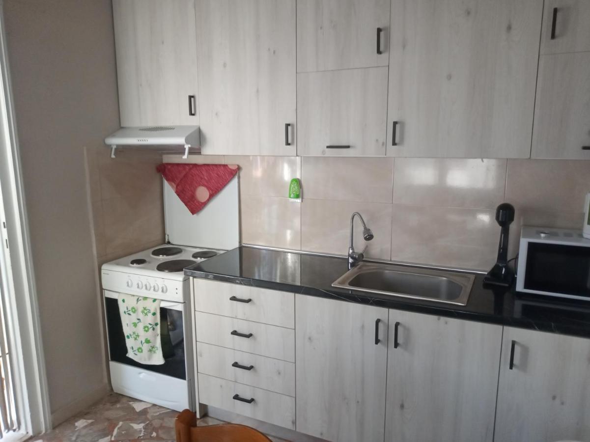 Katerina'S Apartments Κίνι Εξωτερικό φωτογραφία
