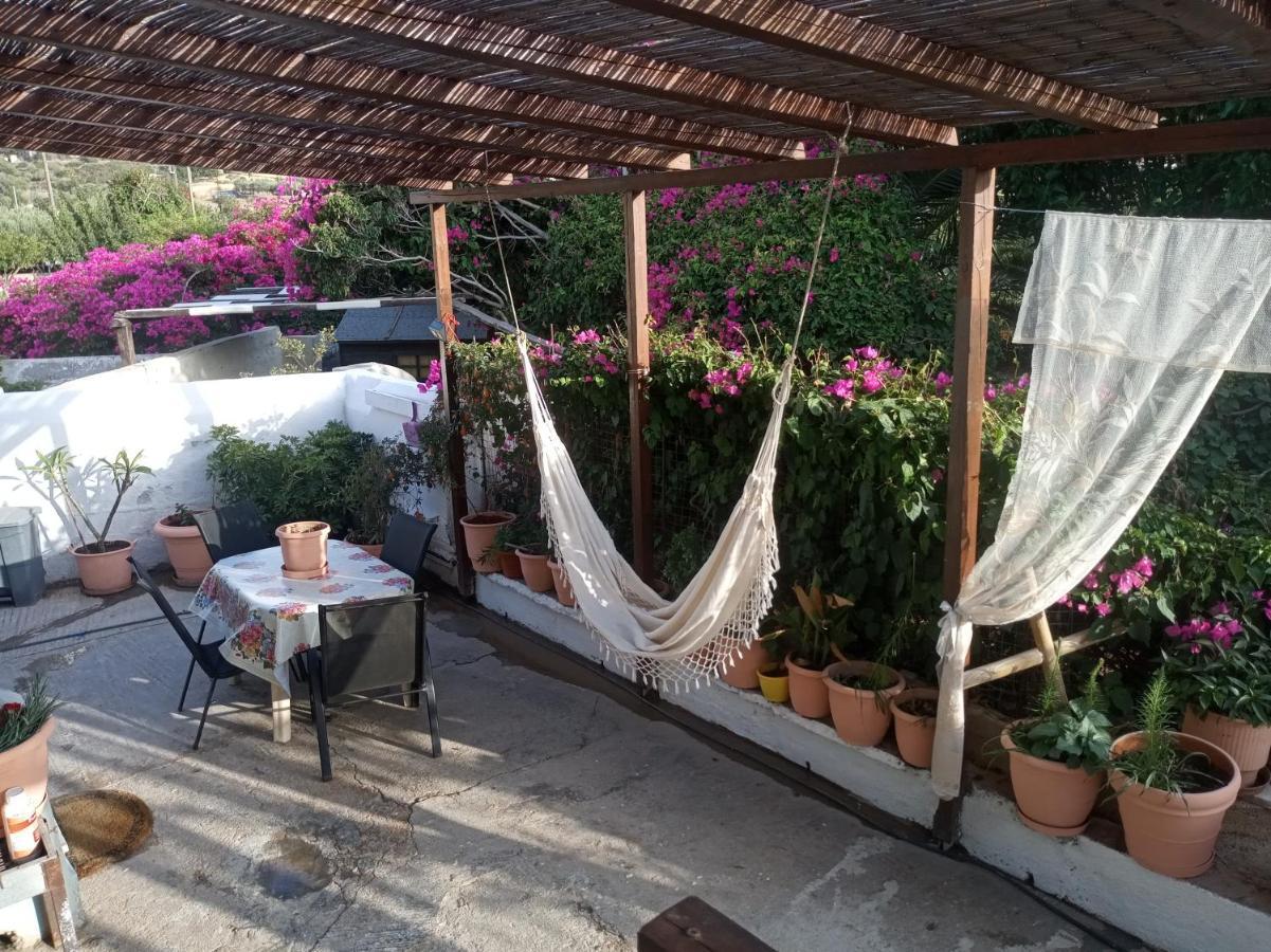 Katerina'S Apartments Κίνι Εξωτερικό φωτογραφία