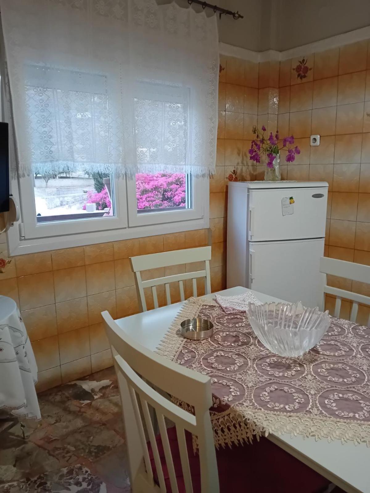 Katerina'S Apartments Κίνι Εξωτερικό φωτογραφία