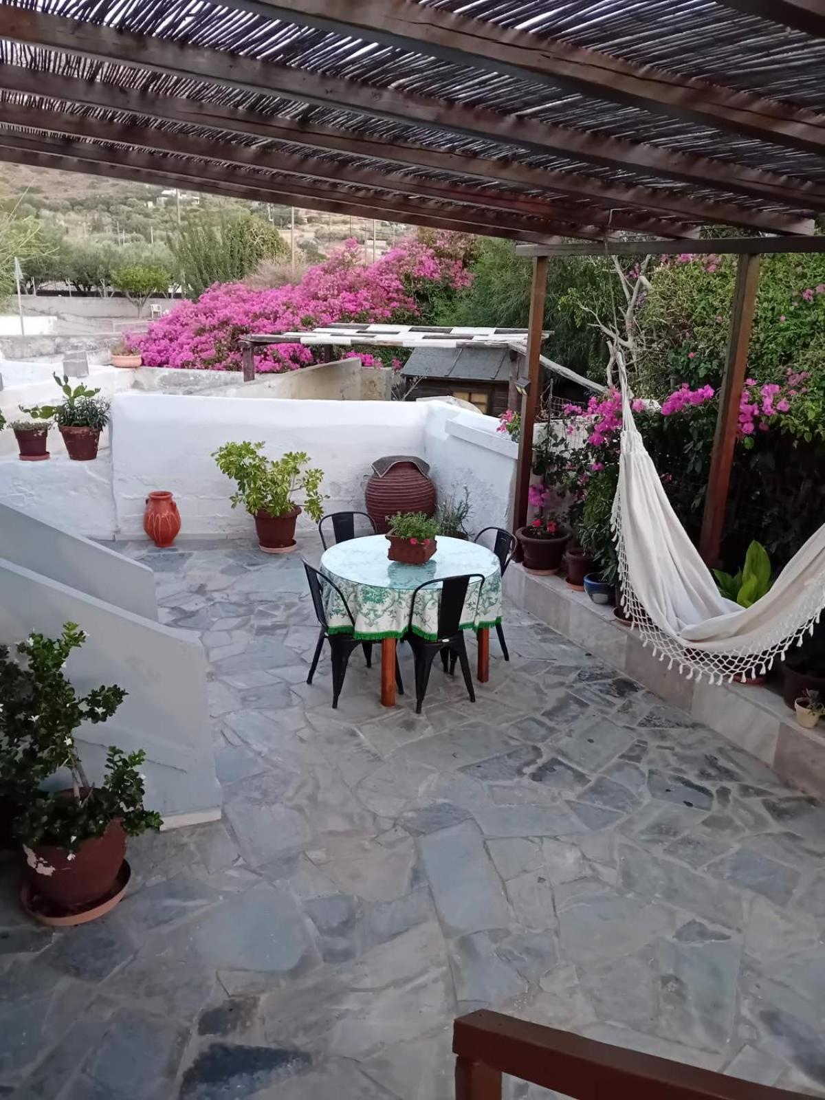 Katerina'S Apartments Κίνι Εξωτερικό φωτογραφία